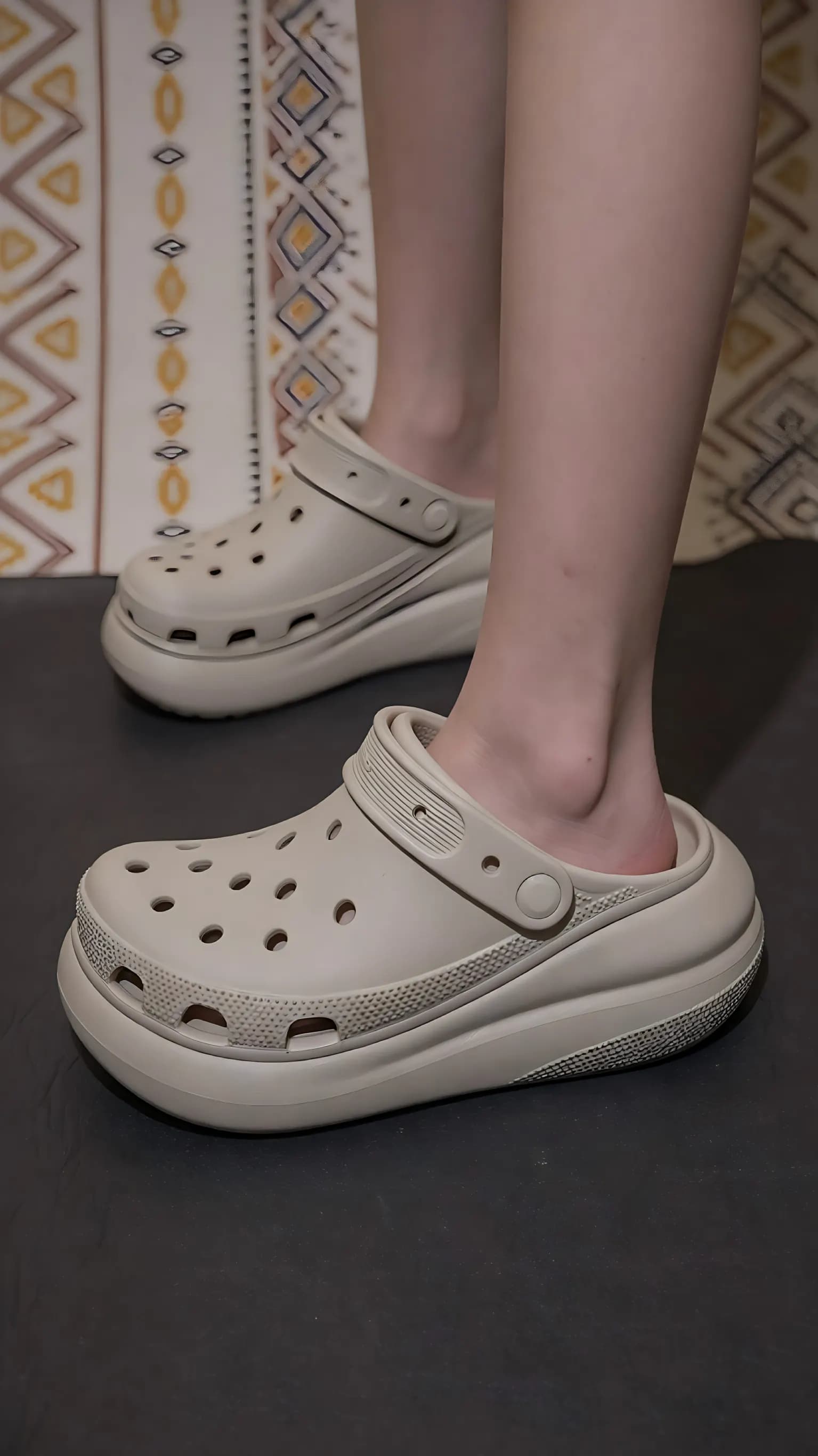 Kunoth lightweight waterproof EVA foam clogs product display